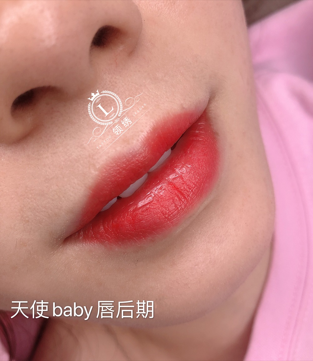 纹唇上色技巧